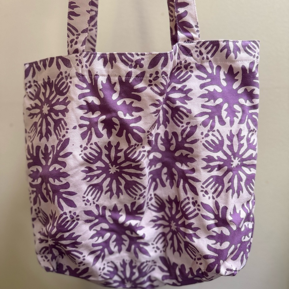 Alohiwai tote bag